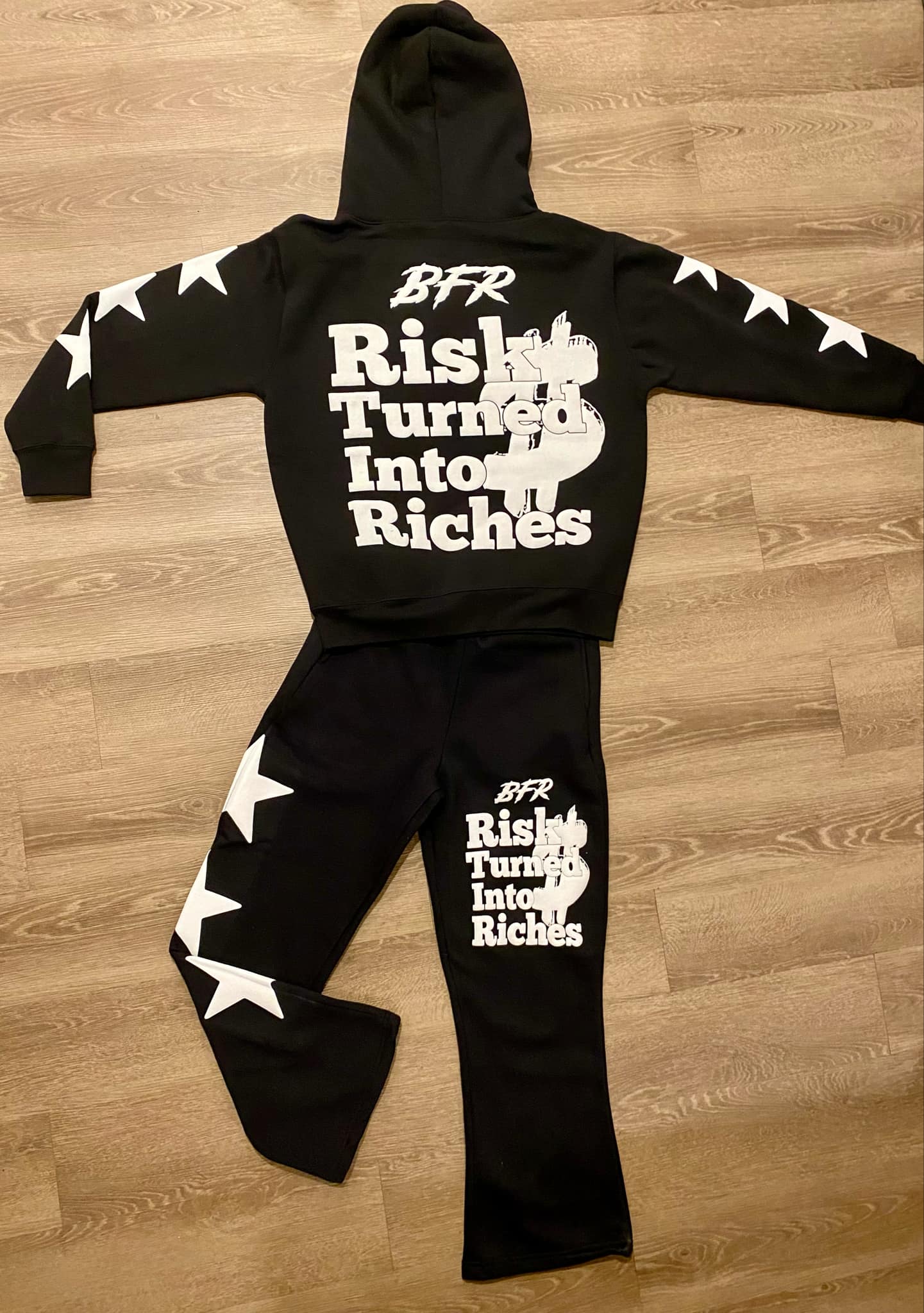 Risk Turned Into Riches Flared Sweatsuit - BLACK
